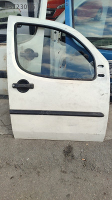 fiat doblo çıkma sağ ön kapı dolu