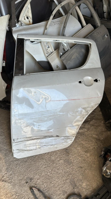 SUZUKİ SWİFT SOL ARKA KAPI