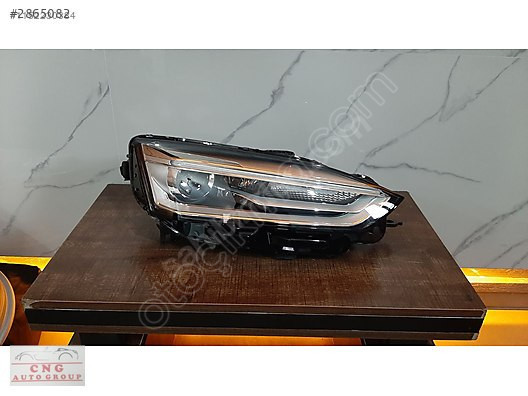 AUDI A5 SAĞ FAR ORJINEL ÇİKMA