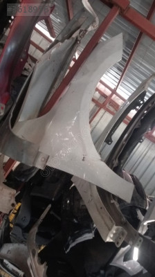 Volvo S60 sağ ön çamurluk çıkma