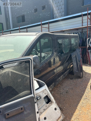Renault Trafic 2 tüm yedek parçaları