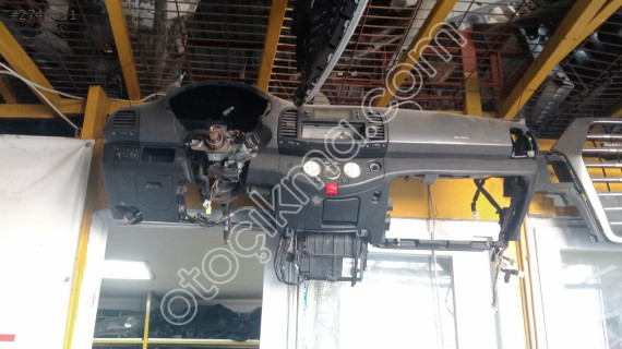 Nissan Micra göğüsluk çıkma