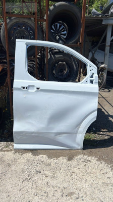 FORD CUSTOM SAĞ ÖN KAPI ORJİNAL ÇIKMA
