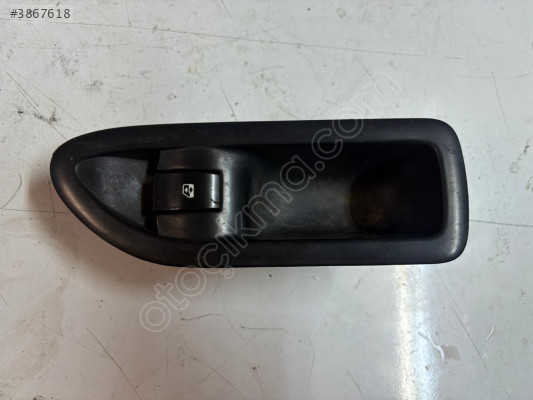 RENAULT LAGUNA 2 SAĞ ARKA KAPI CAM DÜĞMESİ VE ÇERÇEVESİ