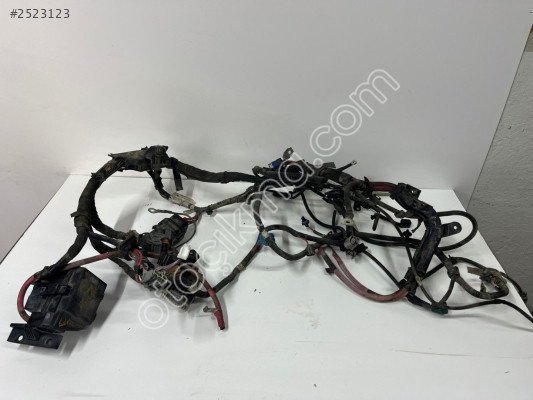 RENAULT FLUENCE MOTOR ELEKTRİK TESİSATI MONTECAR 2