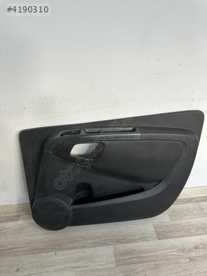 FİAT FİORİNO SAG ÖN KAPI DÖŞEMESİ ÇIKMA