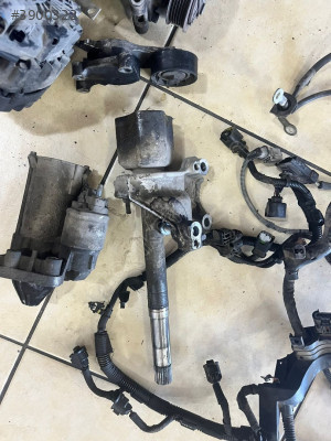 PEUGEOT 301 ARA AKS VE KULAĞI