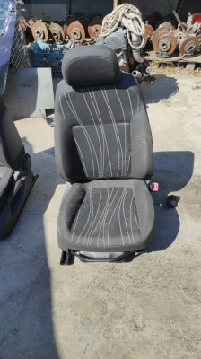 OPEL CORSA D SAĞ ÖN KOLTUK  YOLCU KOLTUGU