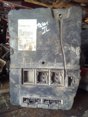 Renault megan 2 sigorta kutusu