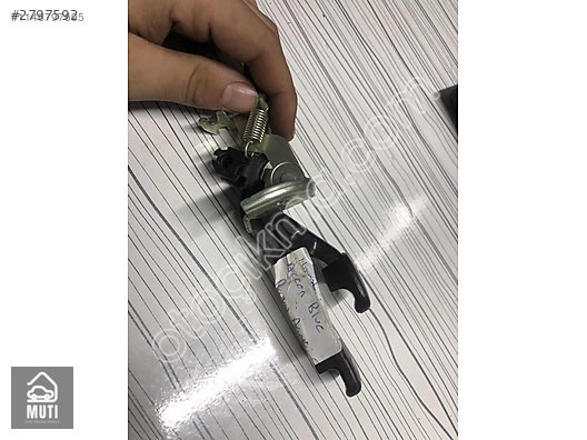 Hyundai Blue Accent Bagaj Açma Tuşu