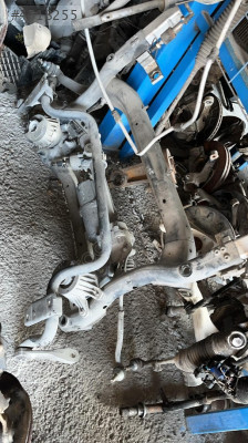 MERCEDES W205 C200 ÖN TAŞIYICI SAĞ SOL OTO FEDAİ