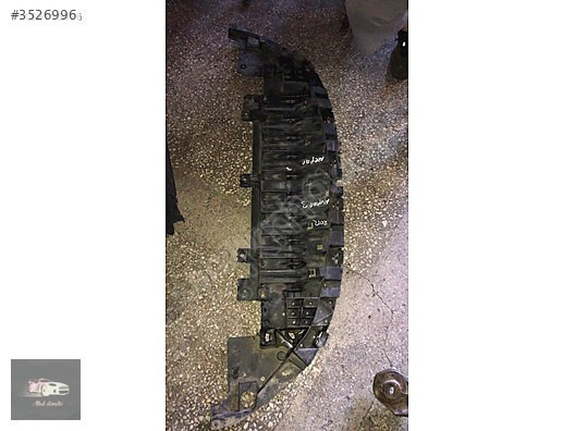 Renault Megane 3 alt tampon koruması orjinal çıkma
