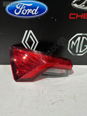 SKODA SCALLA SOL ARKA STOP