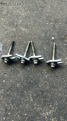 MERCEDES  C200 R9MA ENJEKTÖR TUTUCU VE SAPLAMALAR