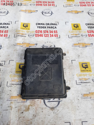 OEM 9678633380 OPEL COMBO E SİGORTA KUTUSU KAPAĞI ÇIKMA
