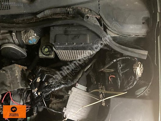 RENAULT MEGANE 2 1.5 D ORJINAL ÇIKMA MOTOR KAPAĞI