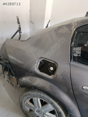 MEGANE 2 SAĞ - SOL ARKA ÇAMURLUK ÇIKMA