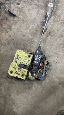 Renault megan 1 sağ sol kapı kilidi