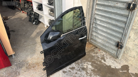 2012-2016 RENAULT FLUENCE SOL ÖN SİYAH KAPI ORJ ÇIKMA