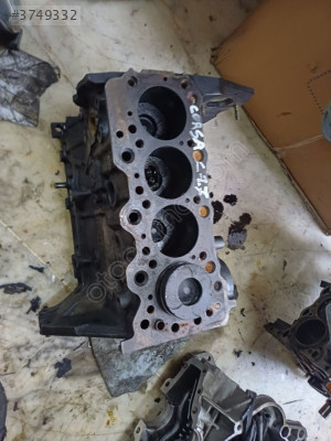 Opel Corsa C 1.7 blok piston Krank