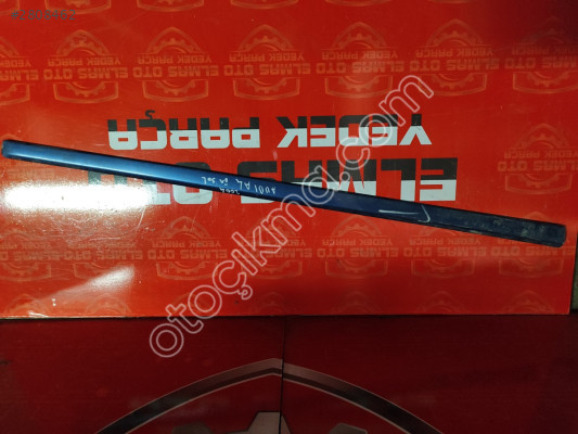 AUDİ A4 2004 SOL ÖN KAPI BANDI ÇIKMA PARÇA