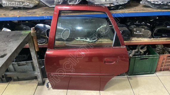 OPEL VECTRA  B SOL ARKA KAPI