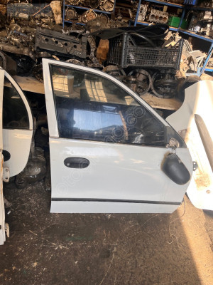 Hyundai Accent Sağ Ön Kapı / Yumurta Kasa
