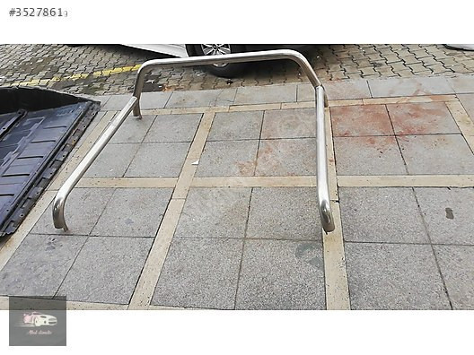 Mitsubishi L200 2009 model kasa üst krom orjinal çıkma