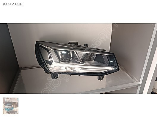 Audi q2 sağ LED'li far çıkma orjinal
