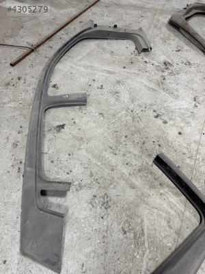 VW TİGUAN ÇIKMA ORJİNAL SAĞ FRANGART KD