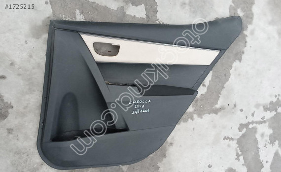 toyota corolla 2016 sağ arka kapı döşemesi  (son fiyat)