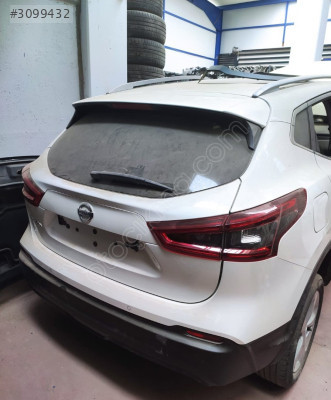 J11 Nissan Qashqai Arka Tampon ve Diğer Parçalar - Mil Oto