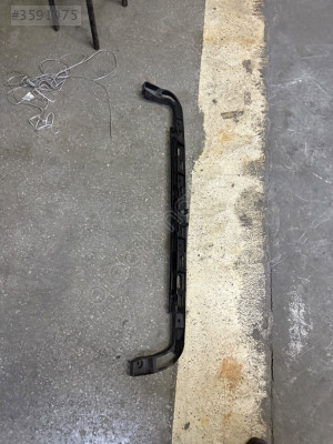 PASSAT B6 ARKA TAMPON BRAKETİ 3C5807863
