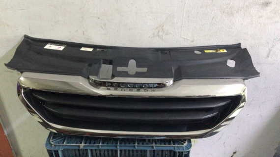 PEUGEOT 2008 ÖN PANJUR ÇIKMA ORJİNAL YEDEK PARÇA