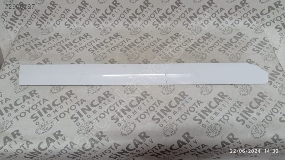 FORD COURİER SAĞ ÖN KAPI ÇITASI ÇIKMA ORJİNAL ET76-29426-C