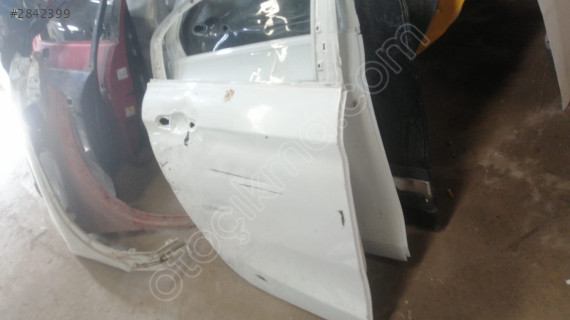 fiat egea sağ arka kapı