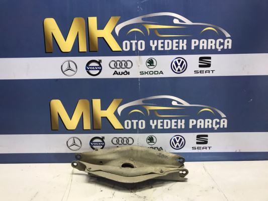 MERCEDES C220-C200-C180 W205 SOL ARKA TABLA