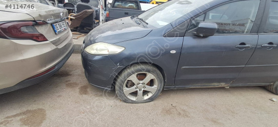MAZDA 5 SOL ÇAMURLUK