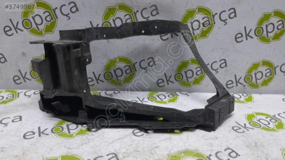 BMW 3 2019 2024 G20 SOL ÖN  SİS FAR YUVASI BRAKETI 51118069347