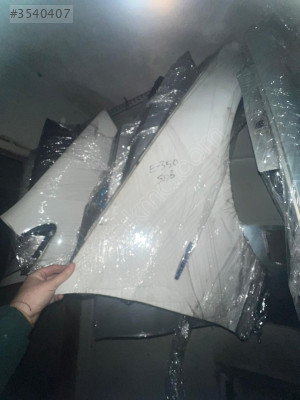 MERCEDES E350 ÇIKMA SAĞ ÇAMURLUK
