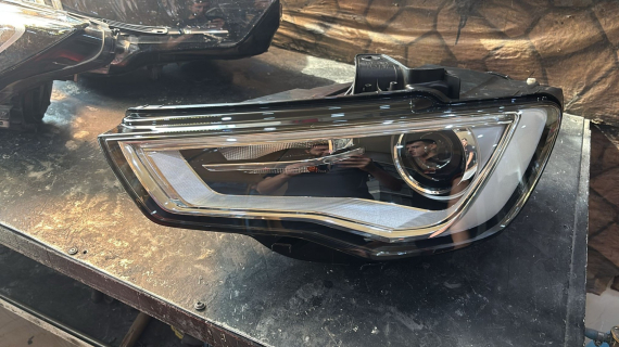 AUDİ A3 XENON SOL FAR