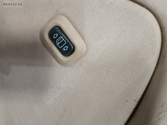 MERCEDES W202 SOL ARKA CAM DÜĞMESİ