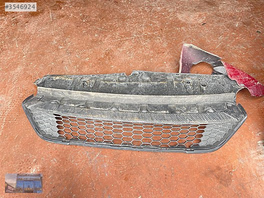 HONDA CİTY 1.5 BENZİNLİ ÖN TAMPON IZGARASI