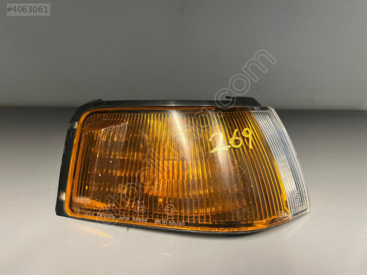 MAZDA 323 SAĞ ÖN SİNYAL ORJİNAL 21061301