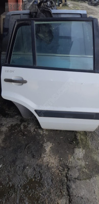 FUSİON SAĞ ARKA KAPI ÇIKMA ORJJINAL