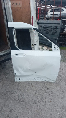 2024-25 FORD COURİER SAĞ ÖN KAPI ÇIKMA ORJİNAL