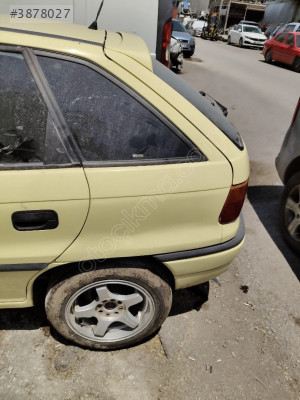 Opel Astra F HB Çıkma Sol Arka Çamurluk