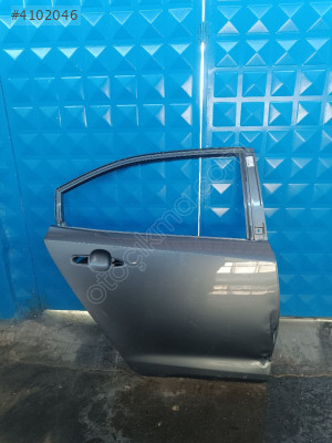 TOYOTA COROLLA SAĞ ARKA KAPI 2019/2025