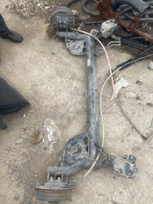 Renault Clio 3 stw arka dingil komple