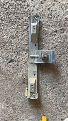 503741 opel corsa arka sol kapı cam krikosu